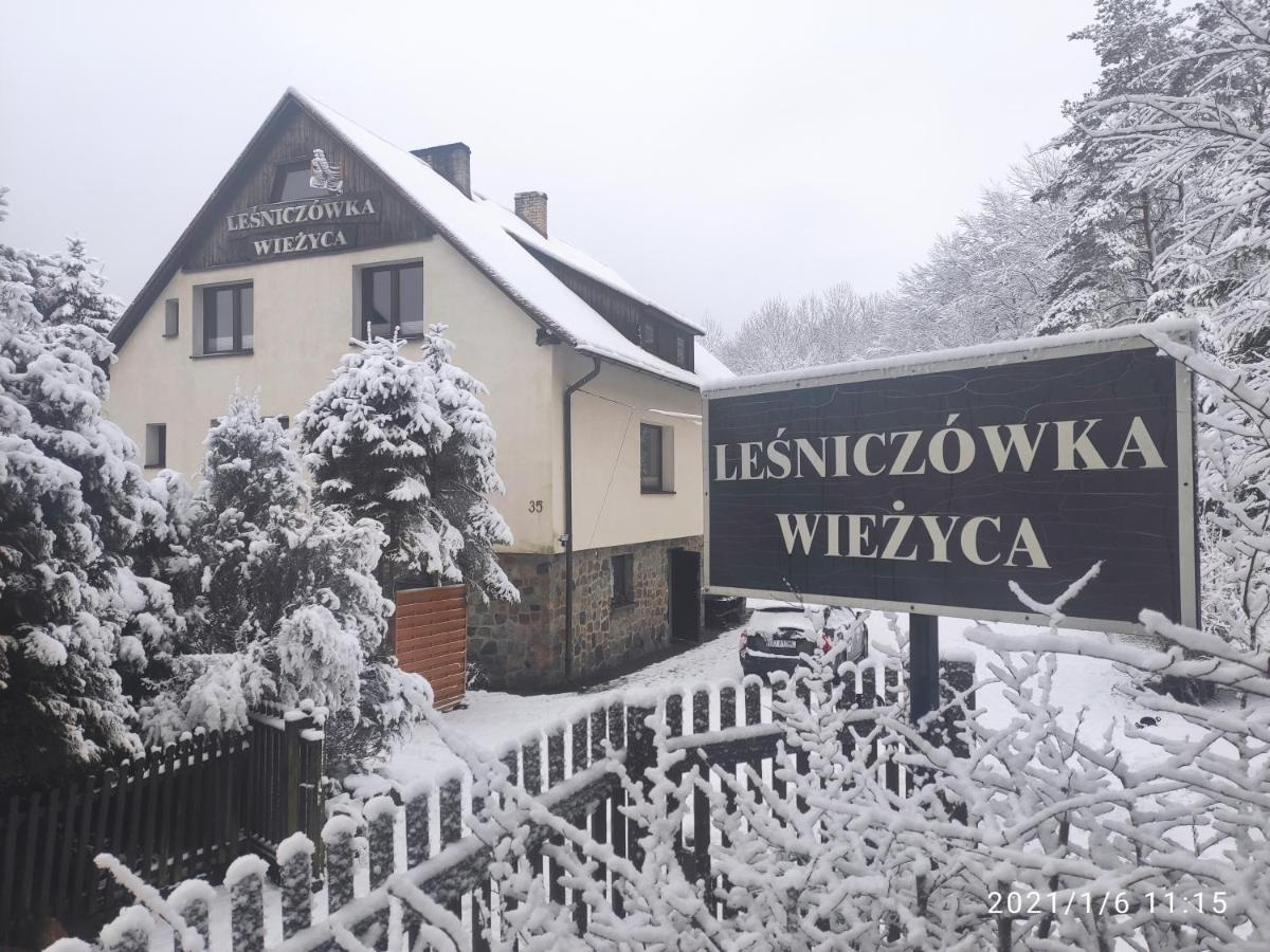 Lesniczowka Wiezyca I Domki Szymbark  Luaran gambar